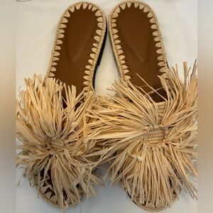 NWOT Handmade in Morocco Raffia Fringe Slip-On Flats in Natural Tan US Women’s 8